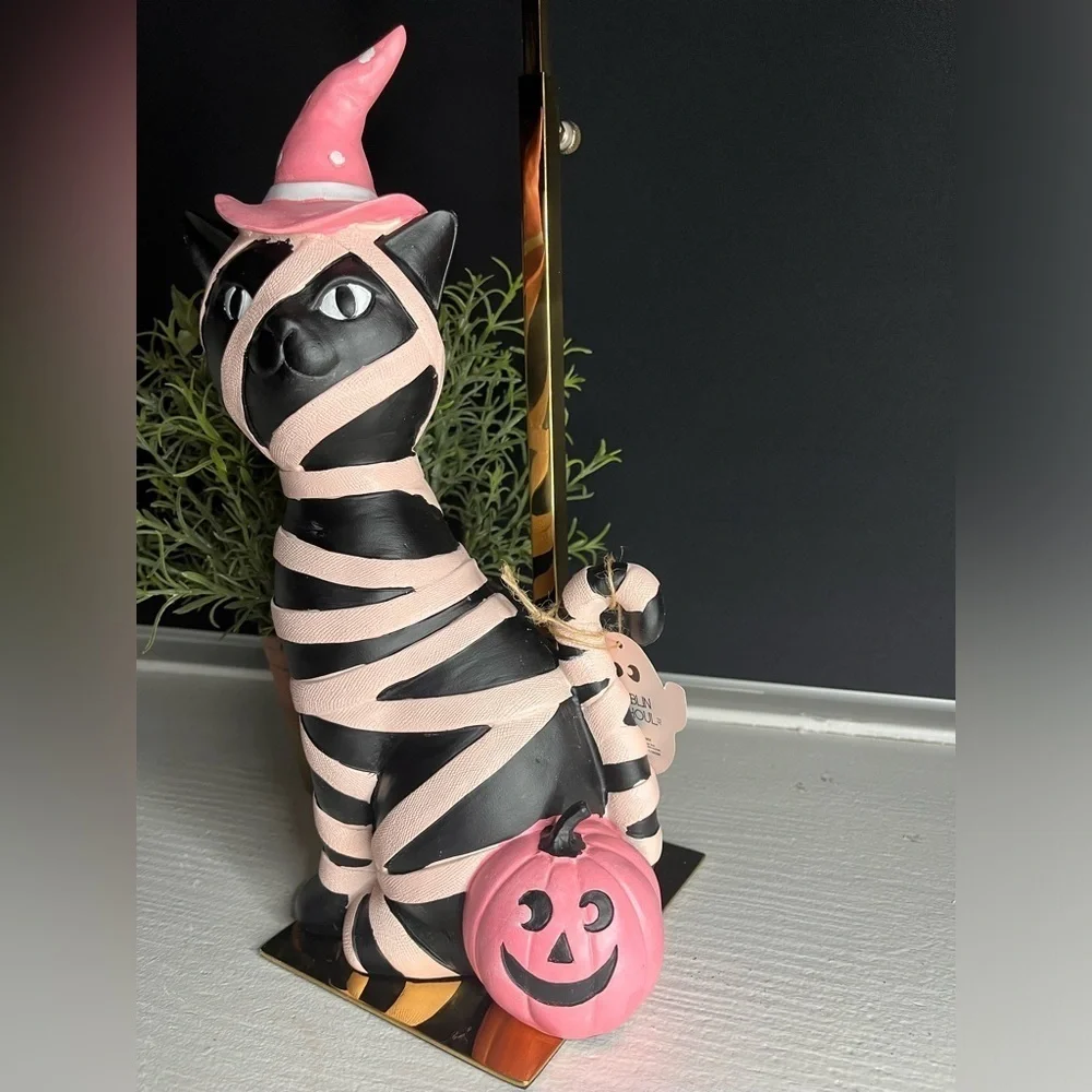 Black Cat Halloween Mummy Statue with Pink Pumpkin NWT 12.5” Tabletop Decor - Picture 3 of 4